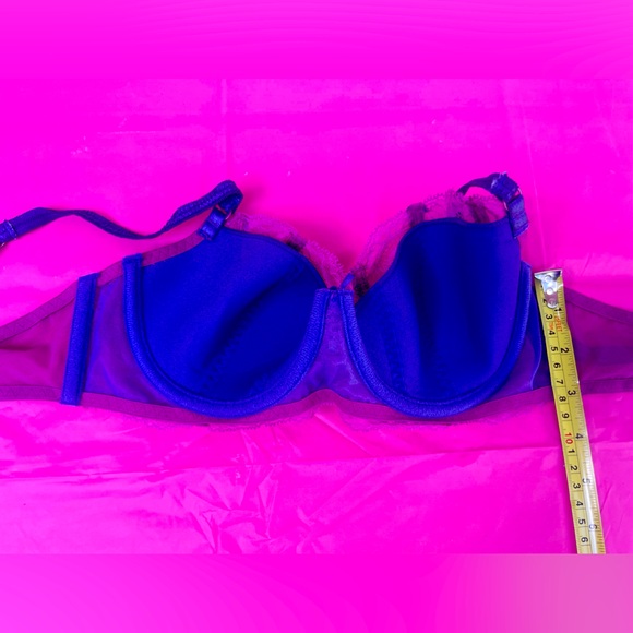 DKNY 32 C bra ,new without the tags - Picture 4 of 8